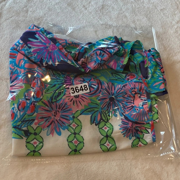 Lilly Pulitzer Crossed Lions Engineered Iona Floral Sleeveless top 33648 - Picture 12 of 12